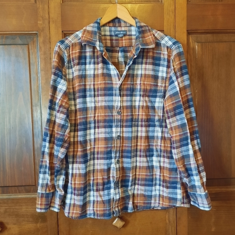 Eddie Bauer 100% cotton orange blue maroon flannel plaid button up shirt size M